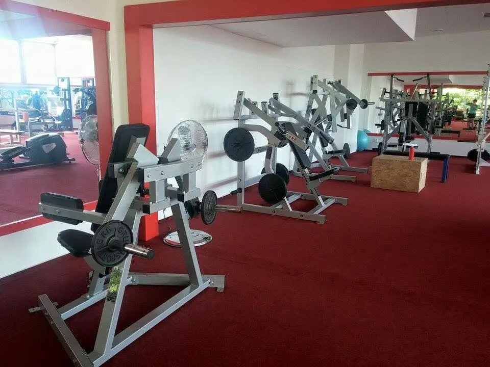 Posilovna RPH Fitness – zázemí a šatny